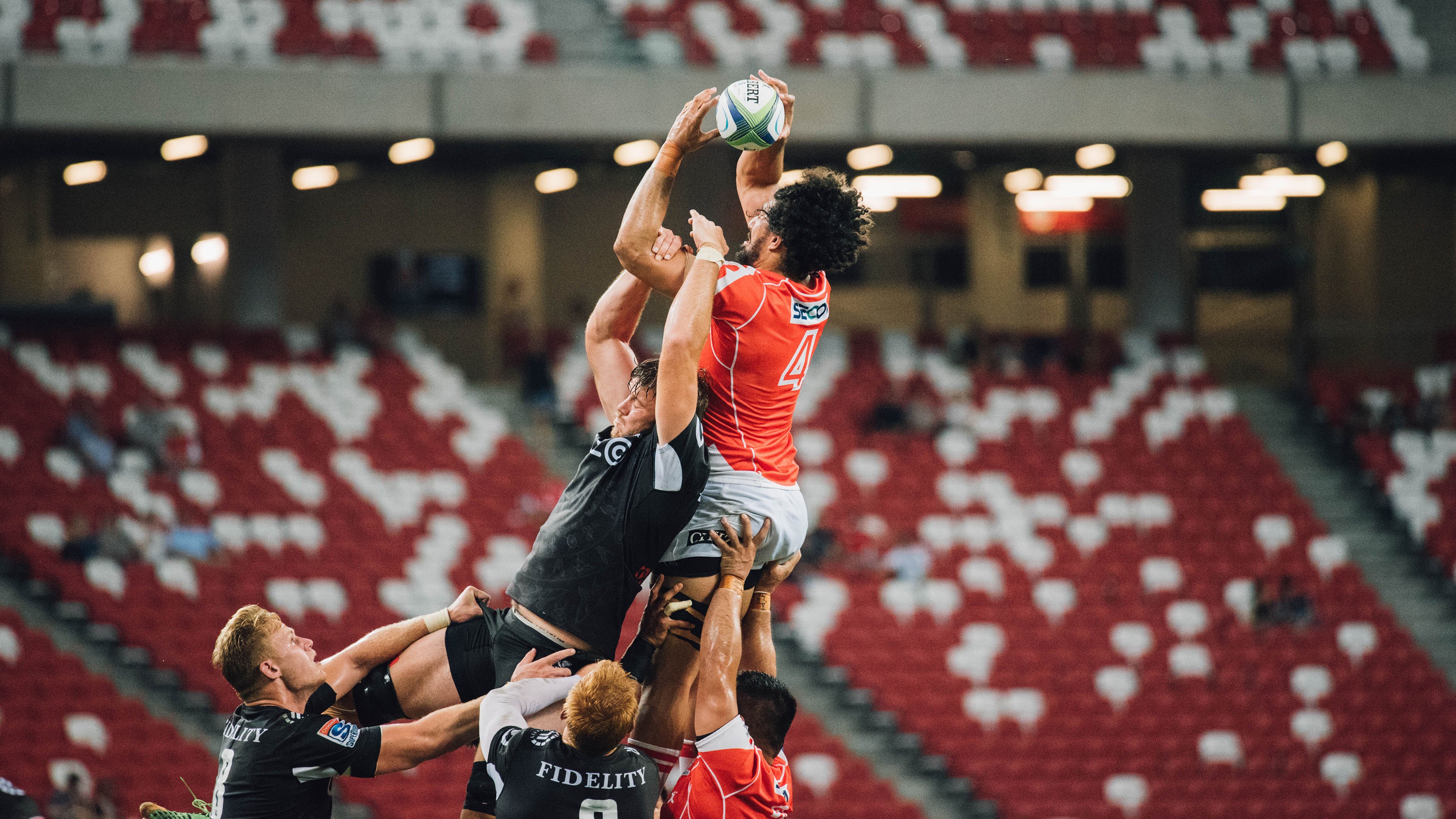 朱婷鼓励球迷现场为队伍加油，朱婷发文致谢